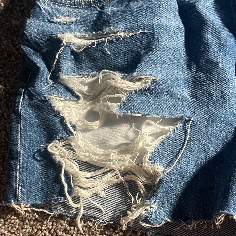 American Eagle Outfitters Ripped Blue Jean Shorts - Picture 3 of 5